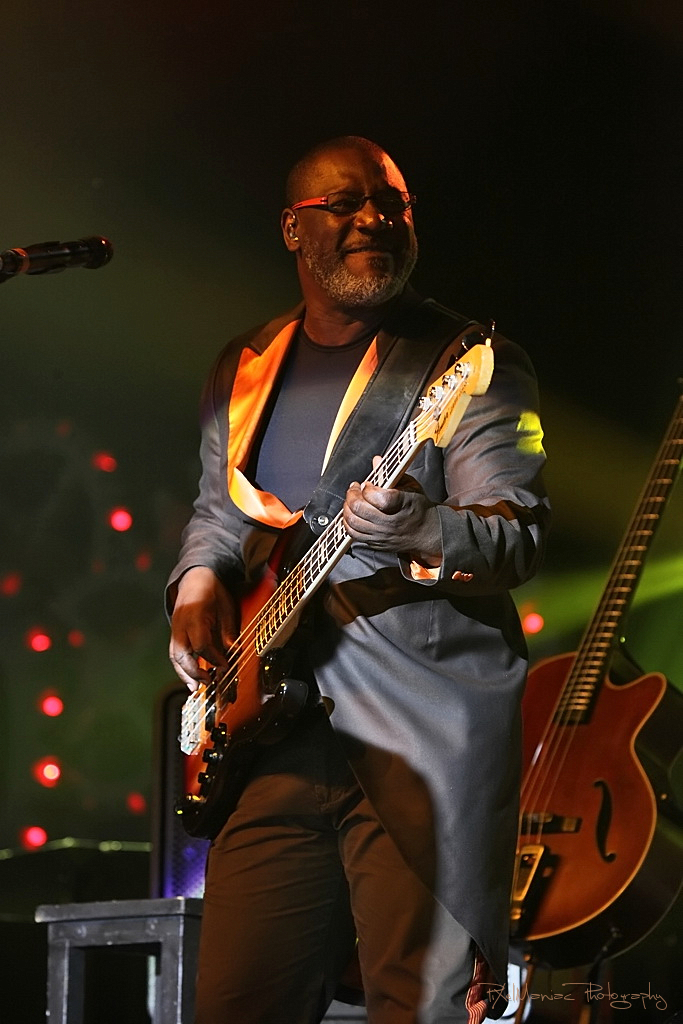 5637465864 c9fa8d4d11 o